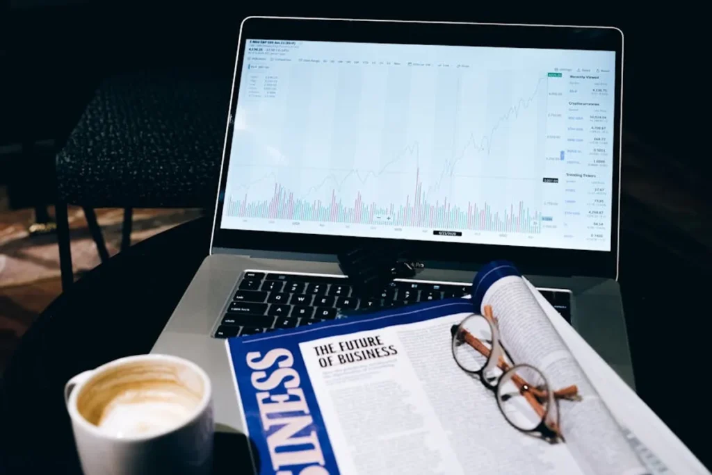 How to Spot Ranking Drops Before Traffic Falls